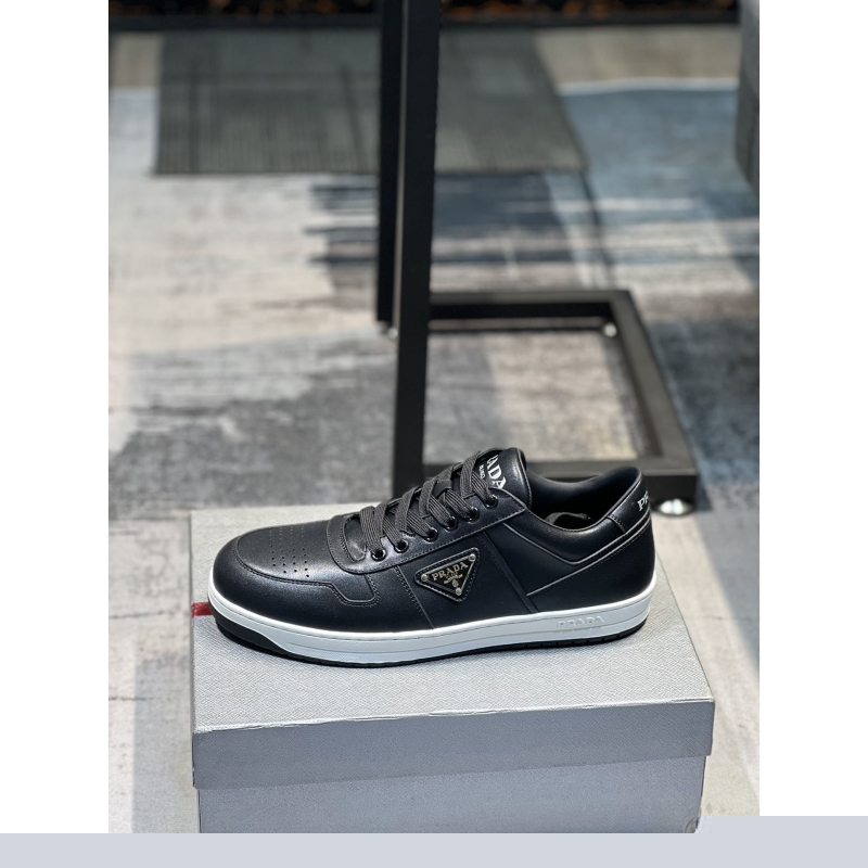 Pra*a casual shoes